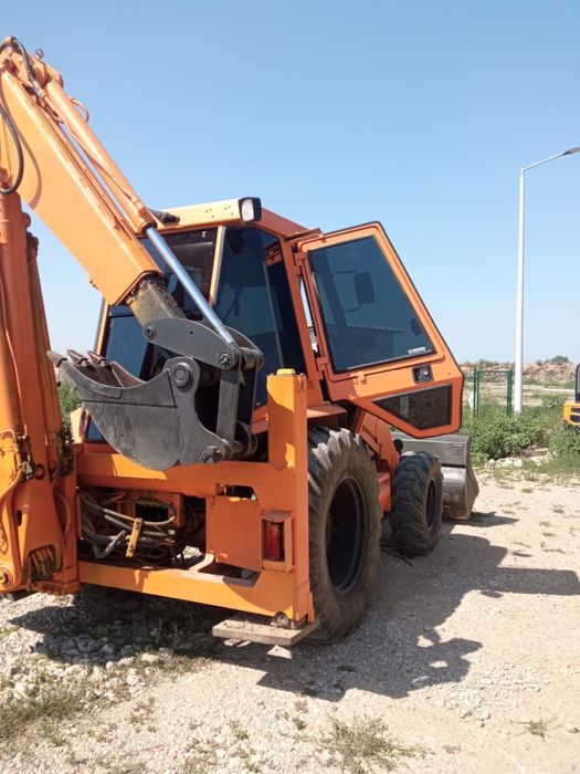 buldoexcavator Caterpillar 428