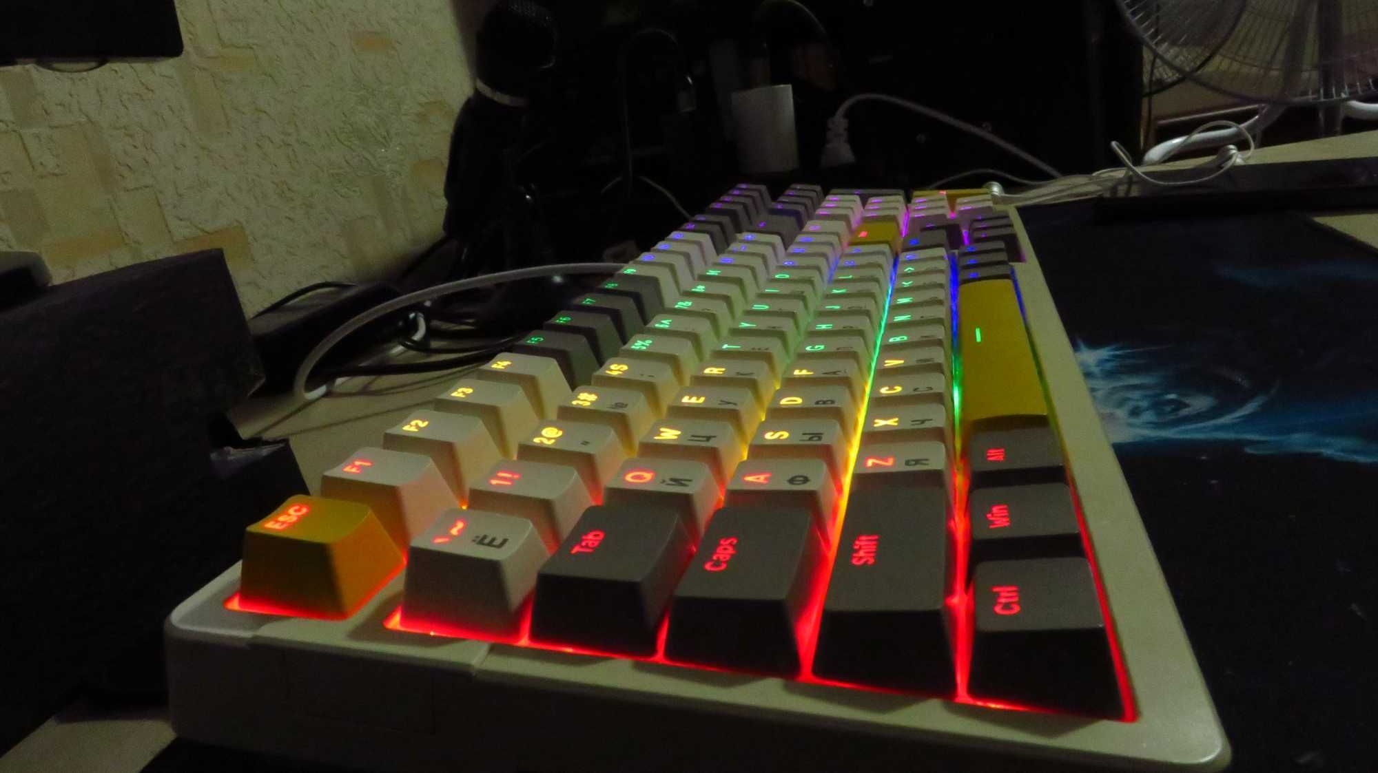 Механическая игровая клавиатура