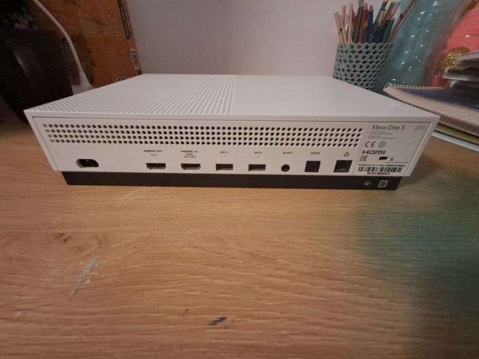Model:Xbox one s,capacitate:500gb
