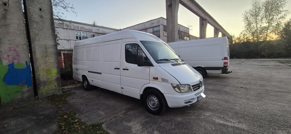 Vând Mercedes Sprinter