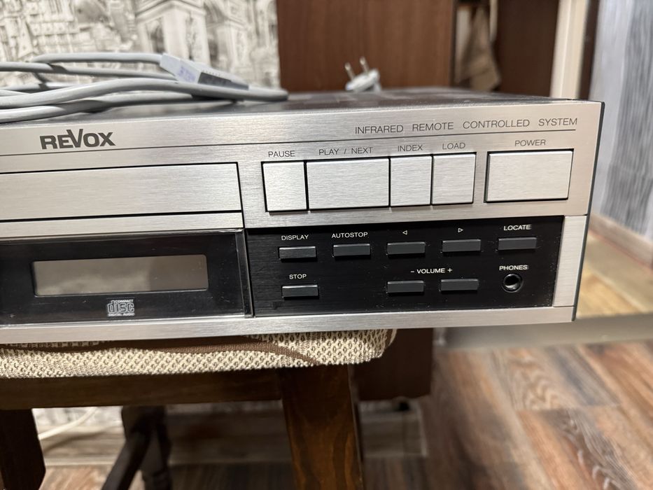 Продавам CD Revox B 226
