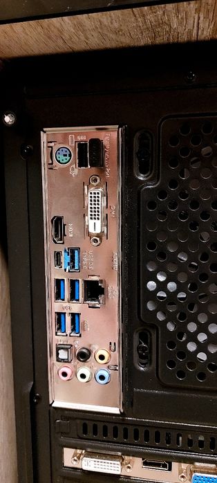 Кампиютер сотилади олинганига  бир ой бўлди.