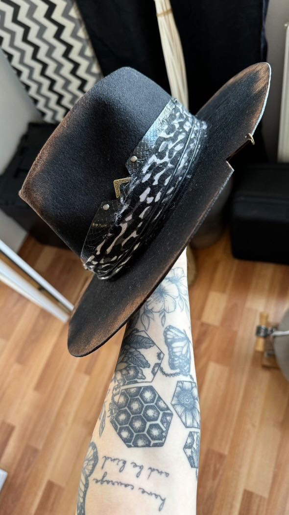 Pălării custom 350 lei/bucata