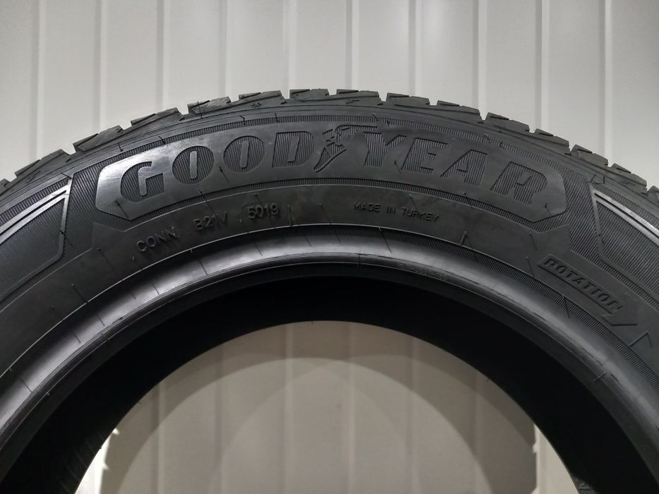 205/65/16C 107/105T 4бр.GOODYEAR CARGO M+S