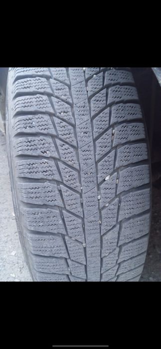 Продам резину 185 65 r15 Triangel