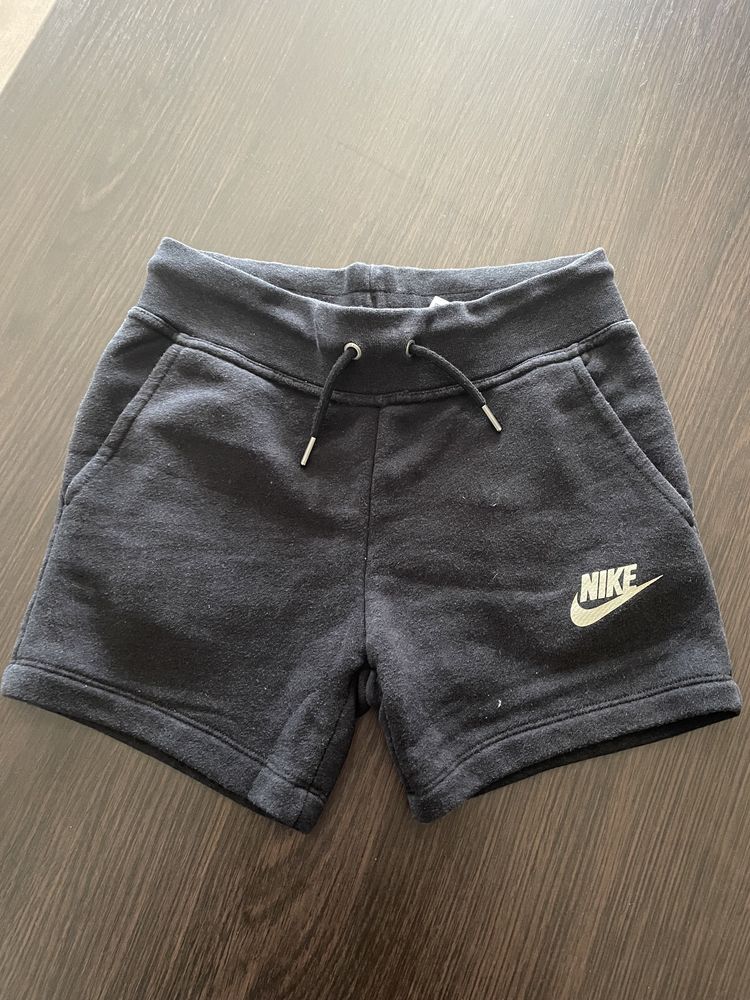 Къси панталонки Nike