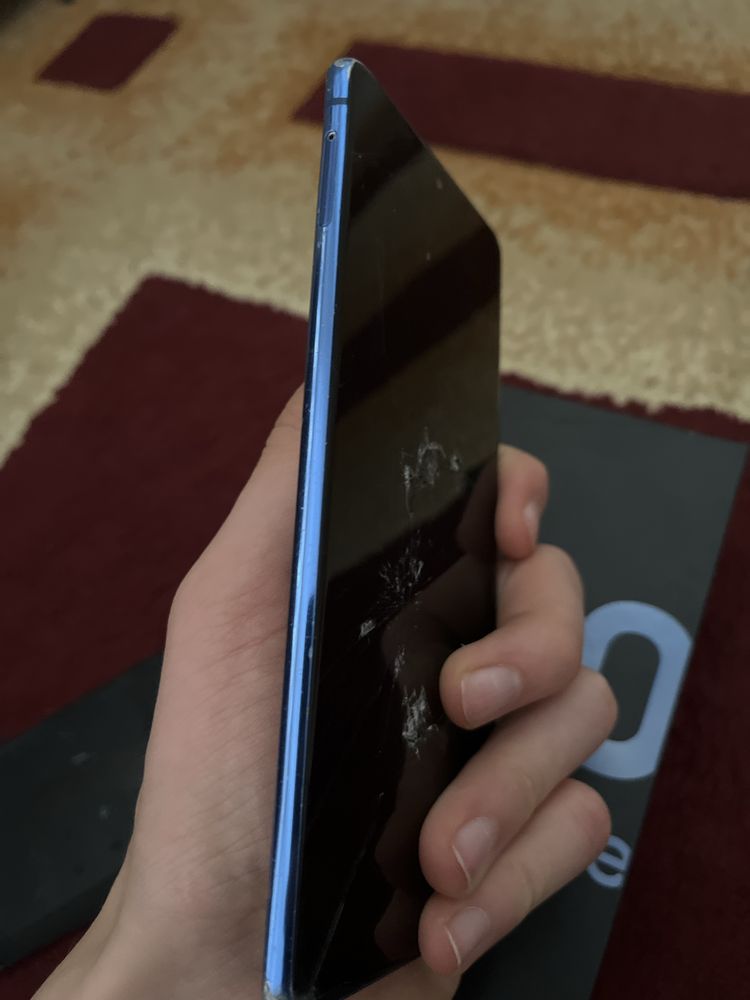 Обменяю самсунг S10 Lite минус:экран