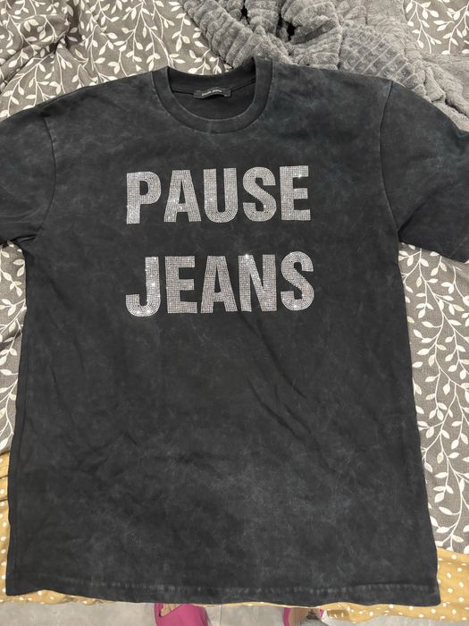 Тениска с камъни на Pause