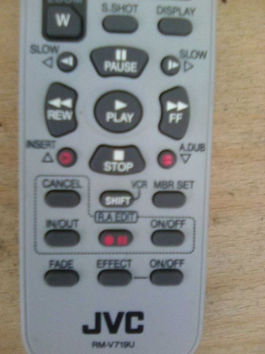 telecomanda jvc tv dvd vcr si una pt videocamera si o saba vcr tv
