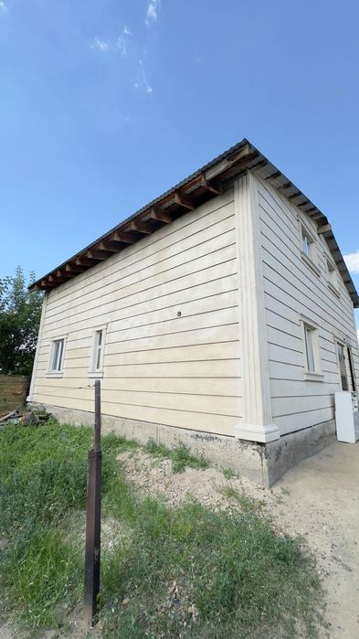 Продам 2 дома на одном участке