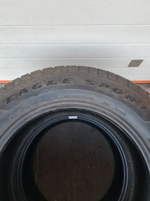 Летни гуми 2 броя GOODYEAR EagleSport 255 60 R18 дот 0216
