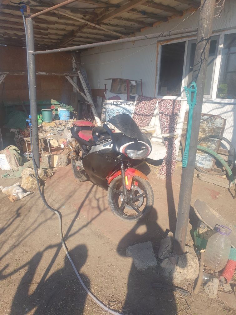 Aprilia RS 50 modificată