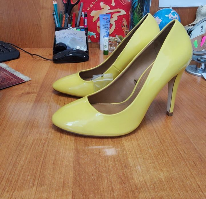 Продаю новые туфли