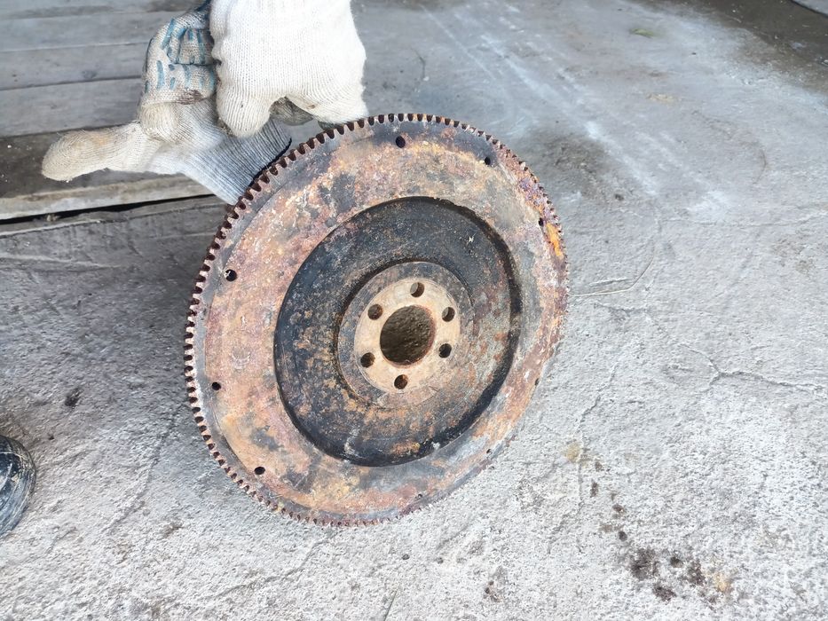 Продам Маховик Ауди 80 б4 б3 + рычаги Ауди а8