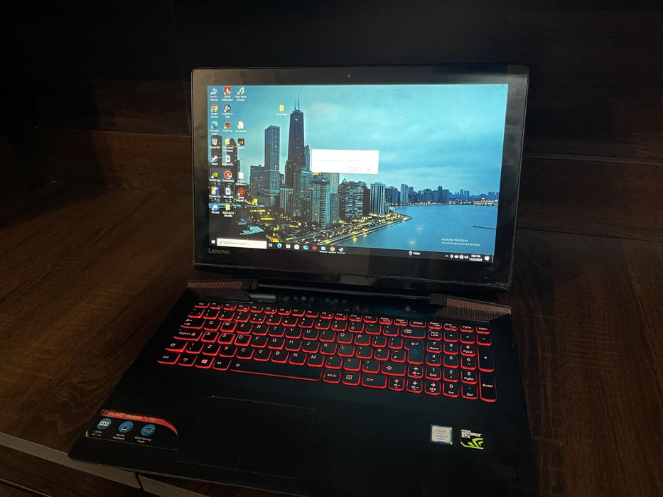 Laptop gaming Lenovo Y700