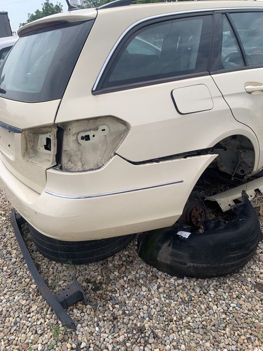 Bara spate W212 combi cu locas senzor parcare