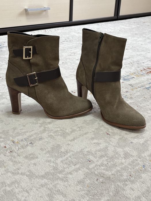 Новые демисезонные ботинки