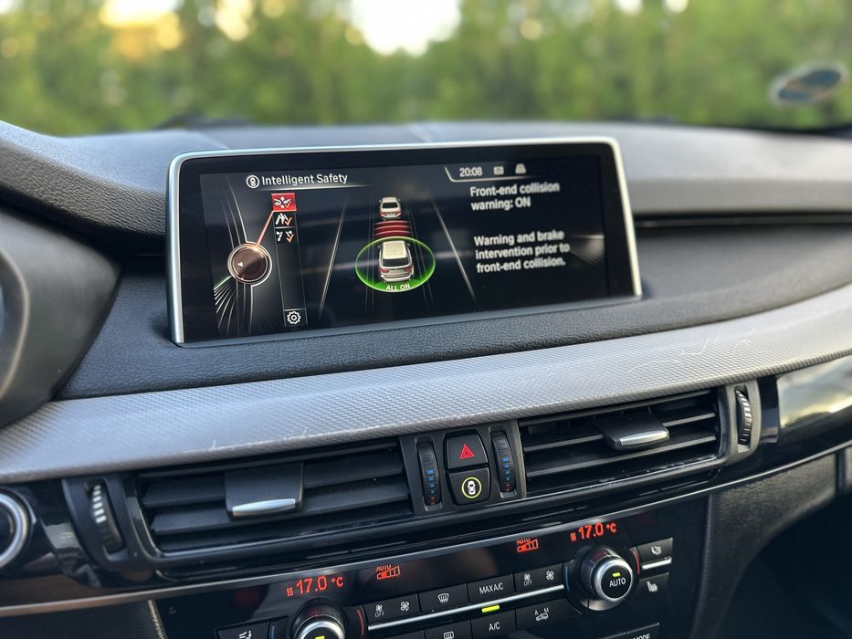 BMW X5 2015 313cp M-Packet/Panorama/HarmanKardon/DistributieNOUA !
