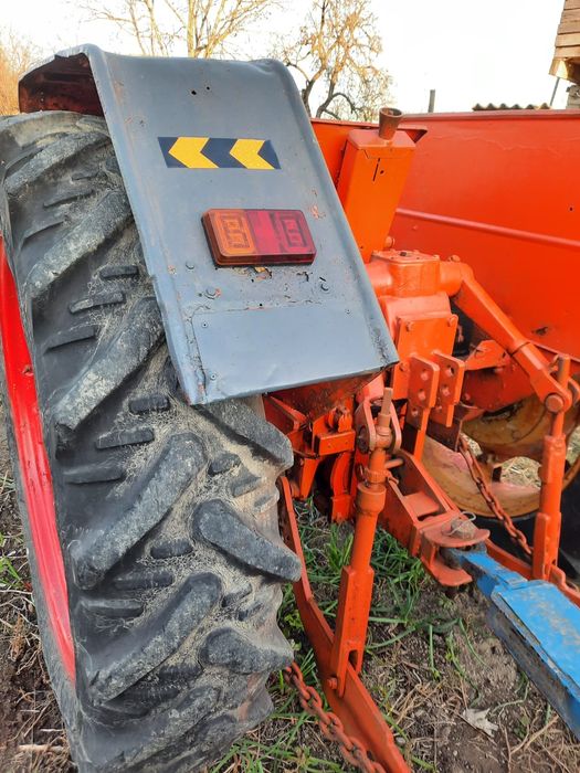 Tractor fiat + remorca