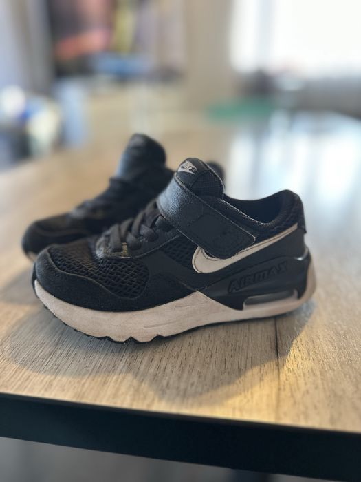 Детски обувки nike air max размер 28