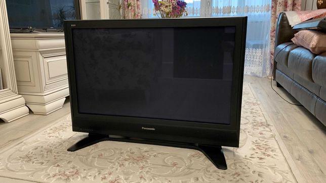 TV Panasonic 94 cm