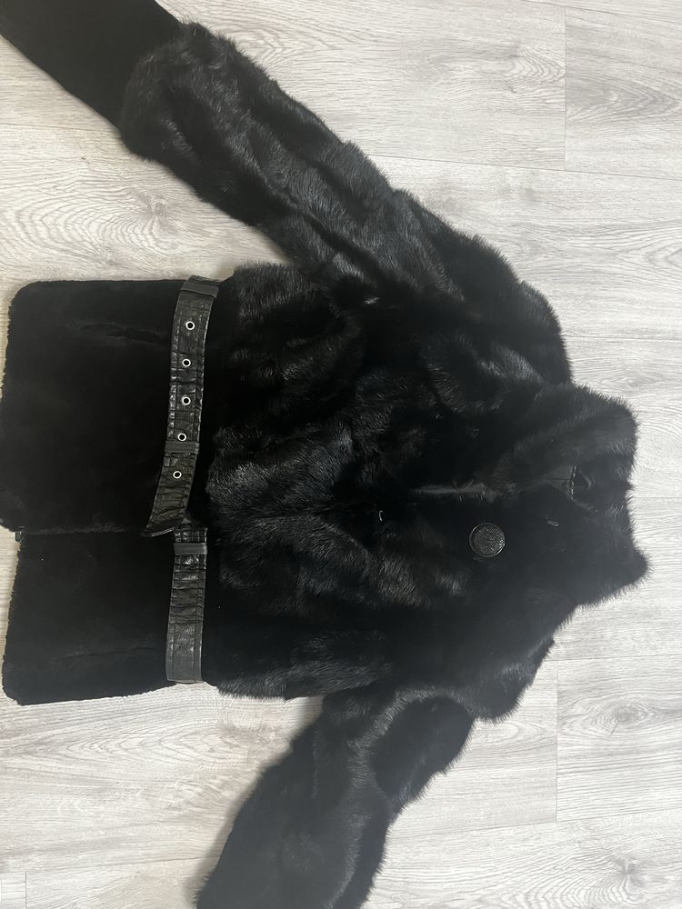 Продам норковую шубку