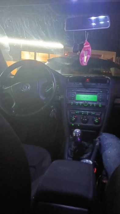 Vând Skoda Octavia 2 URGENT