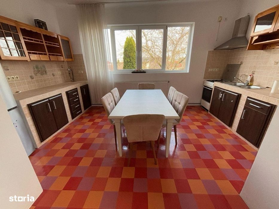 Chirie apartament in asociatie 4 camere 135 mp Titulescu