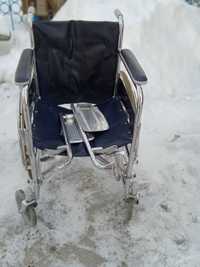 Продам инвалидную коляску и переносной туалет