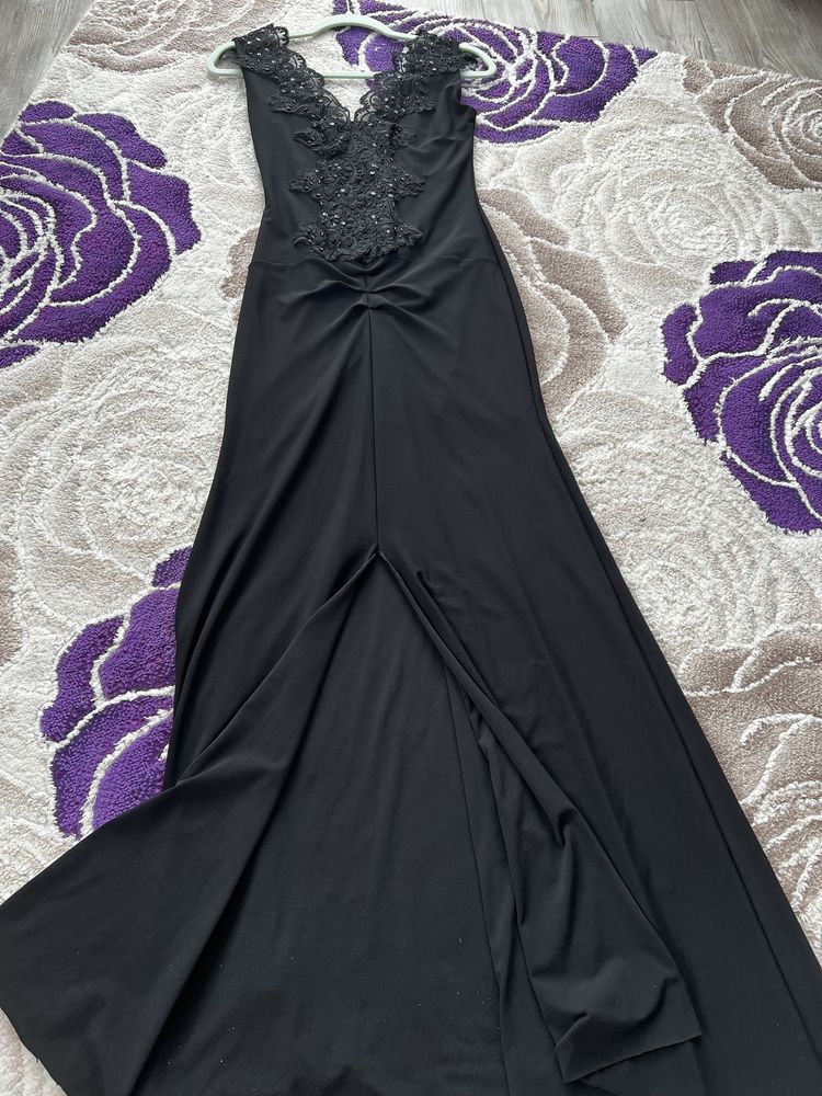 Rochie eleganta neagra cu dantela