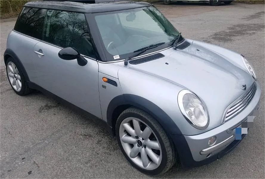 Dezmembram MINI COOPER 1,4 Diesel 2001-2006