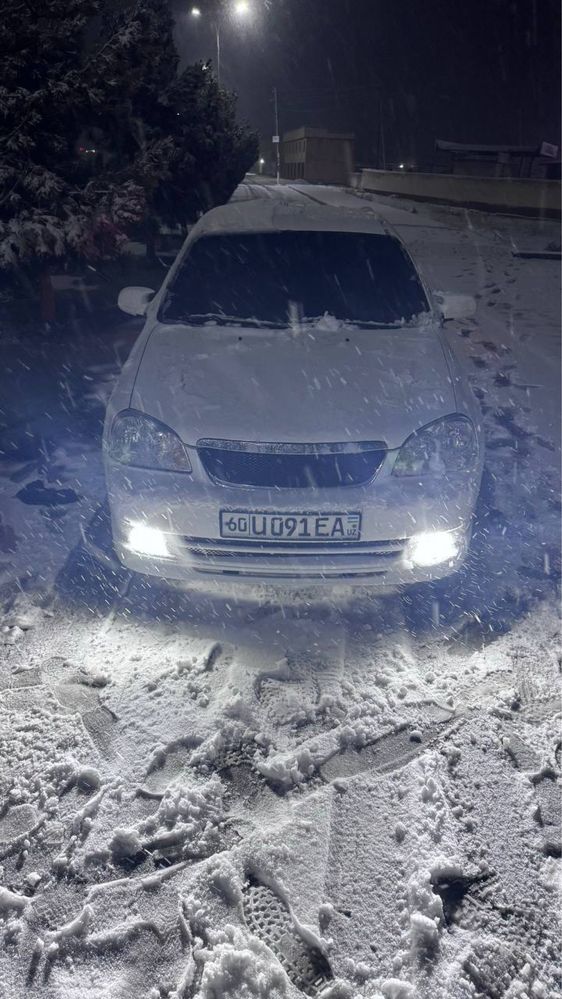 Ласетти сотилади
