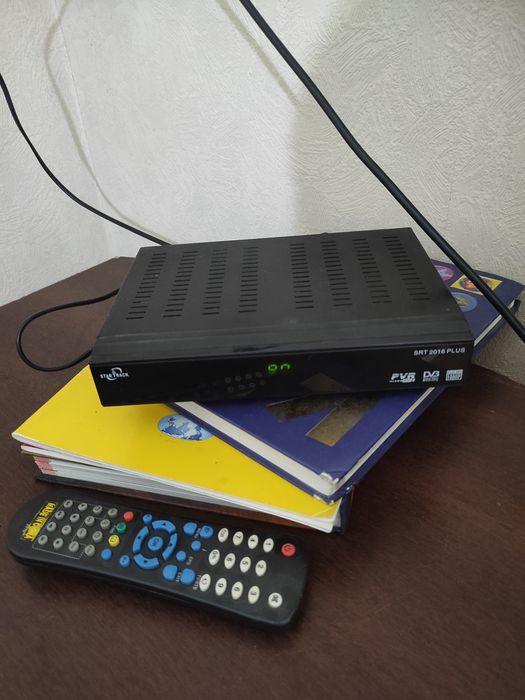 Тюнер SRT 2016 plus, в идеальном состоянии