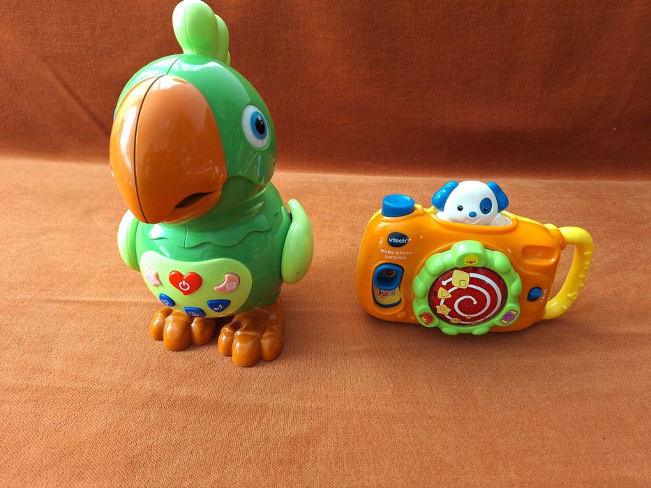 Set jucarii - Papagal vorbitor + Aparat foto 35 melodii