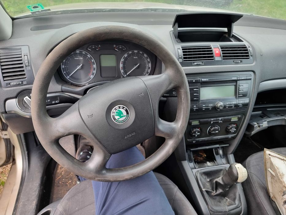 Шкода октавия 1.9 дизел 6с.само на части