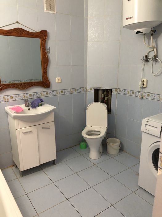 Сдам 2х комнатную квартиру семейной паре, в районе центрального рынка