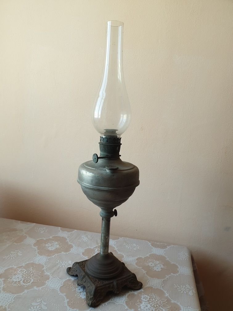 Стара лампа с газ