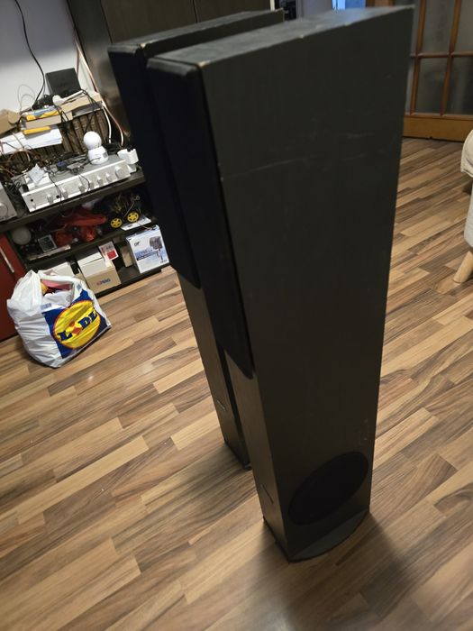 Vând boxe podea Beng