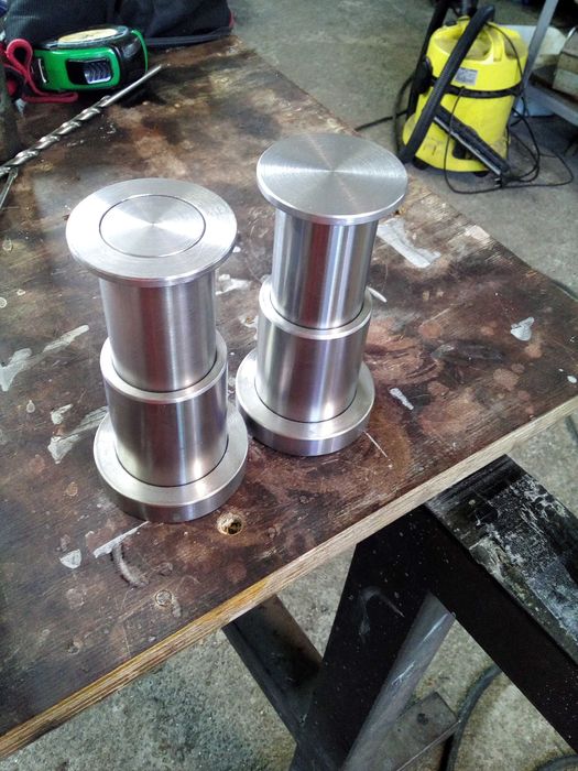 Стругарски услуги,фрезоване,заваряване на черни и цветни метали.