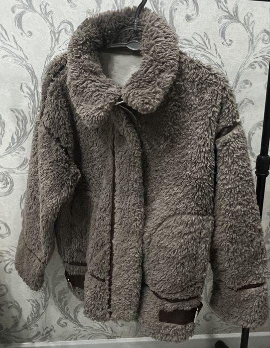 Шуба эко новая  цвет коричнвый