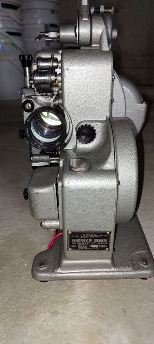 Видеопроектор советских времён