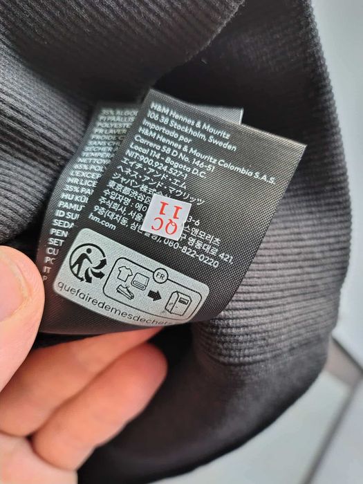 Plover, Pulover H&M Loose Fit Waffled Sweatshirt Size M - L