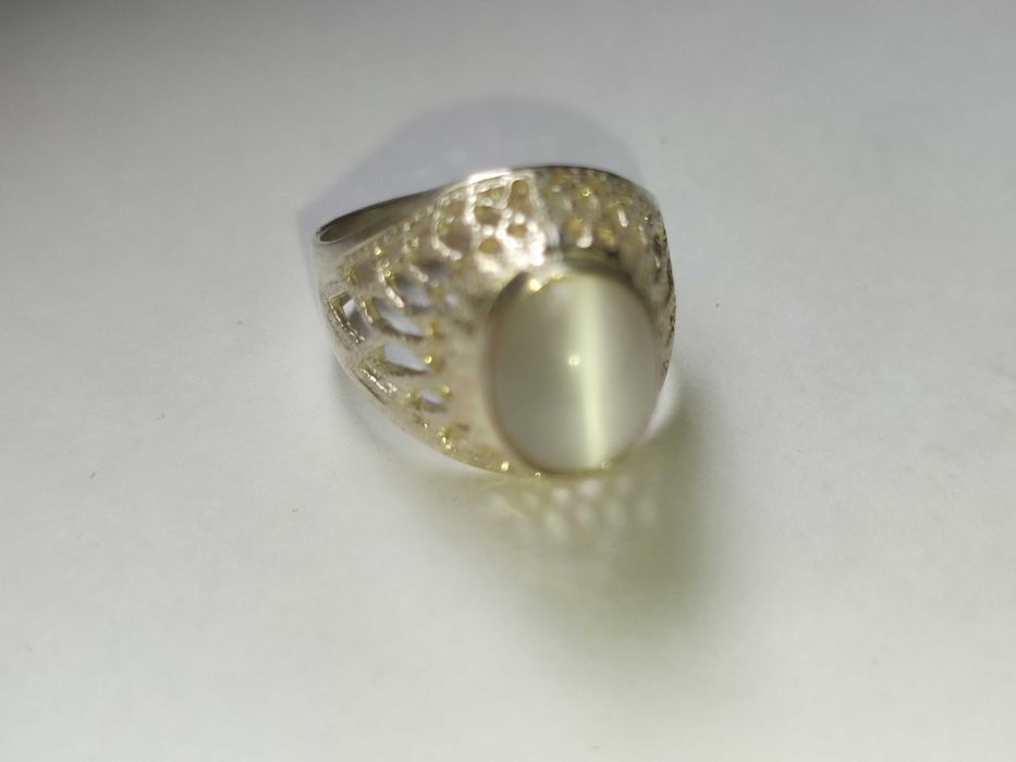 Кольцо серебряное с камнем КОШАЧИЙ ГЛАЗ