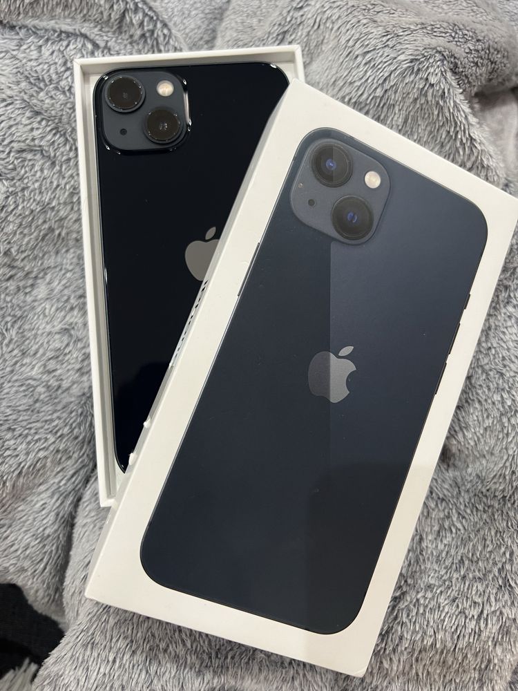 Iphone 13 тъмно син