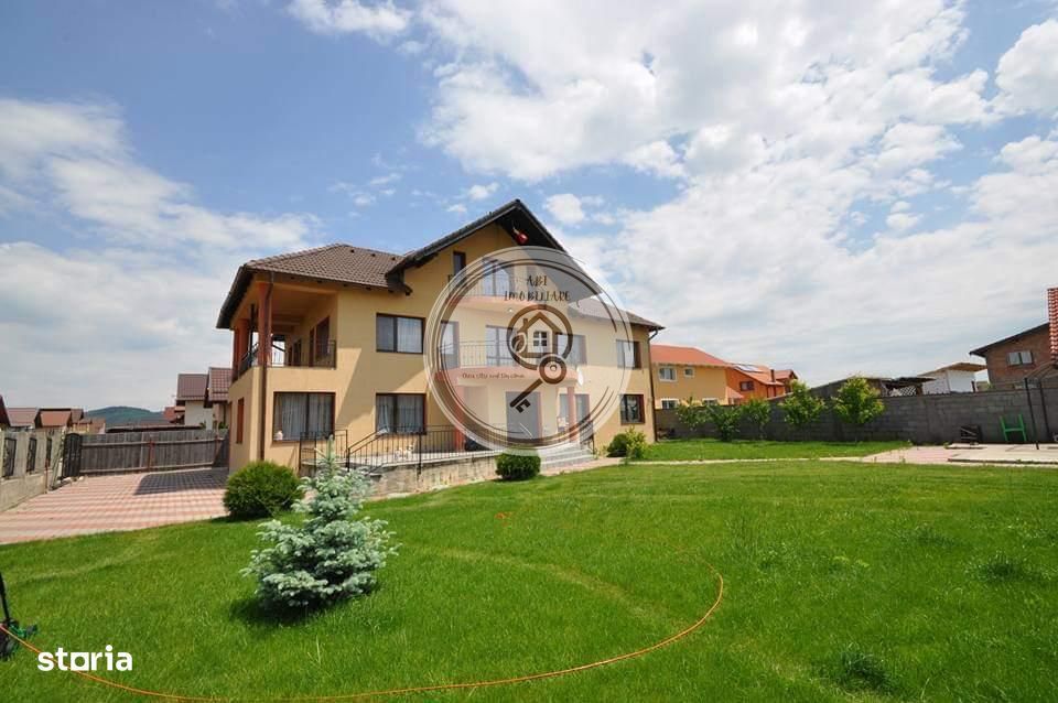 Vilă spațioasă de închiriat – Sanpetru - pet friendly