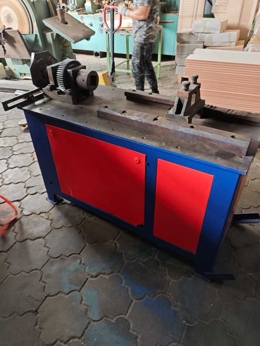 станок холодной ковки для изготовления фонариков.спирали.