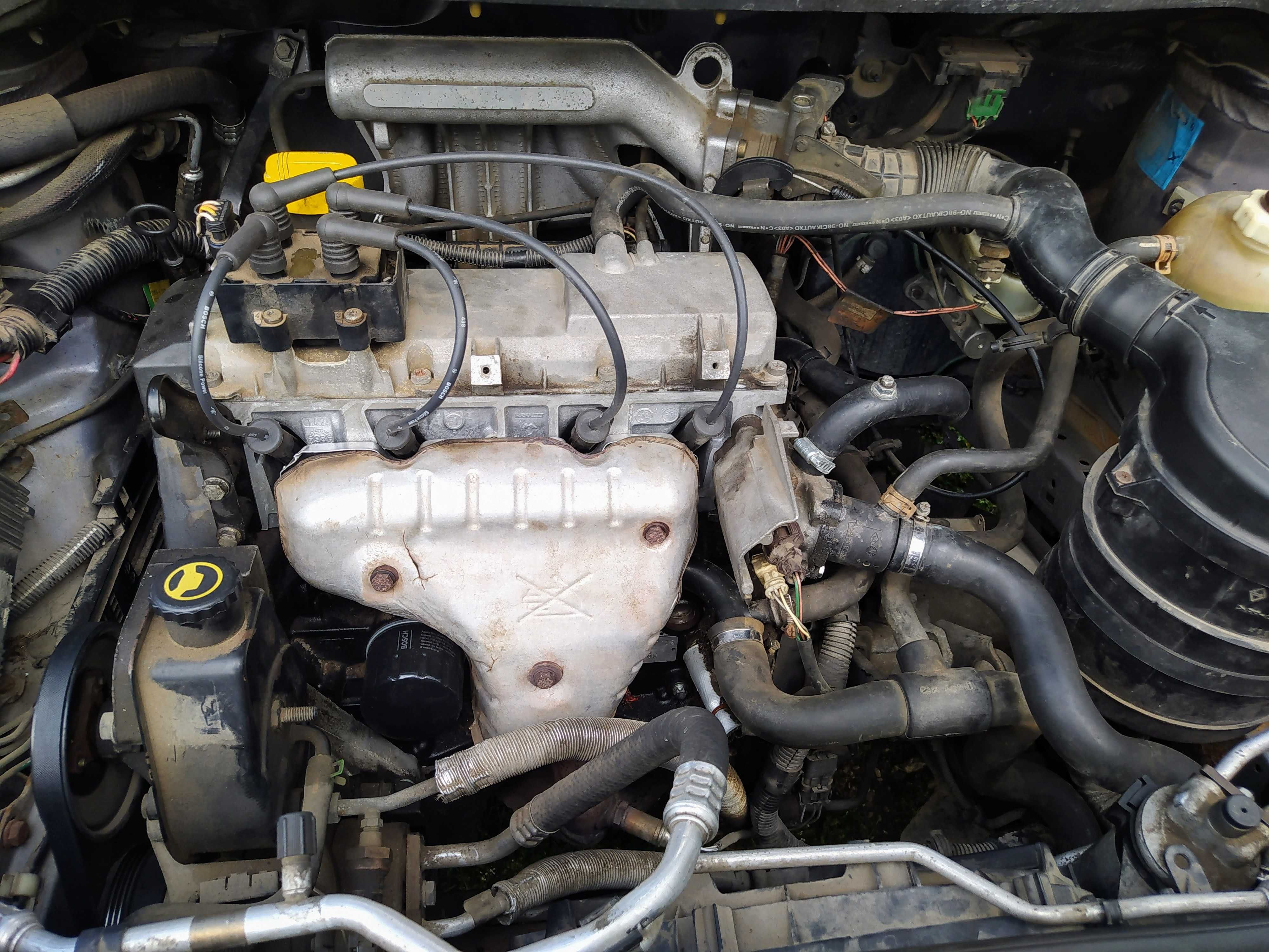лек автомобил Renault Megan Scenic