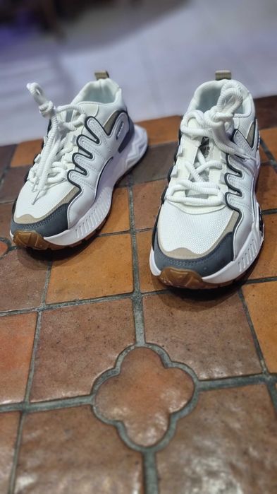 нови маратонки внос от Франция