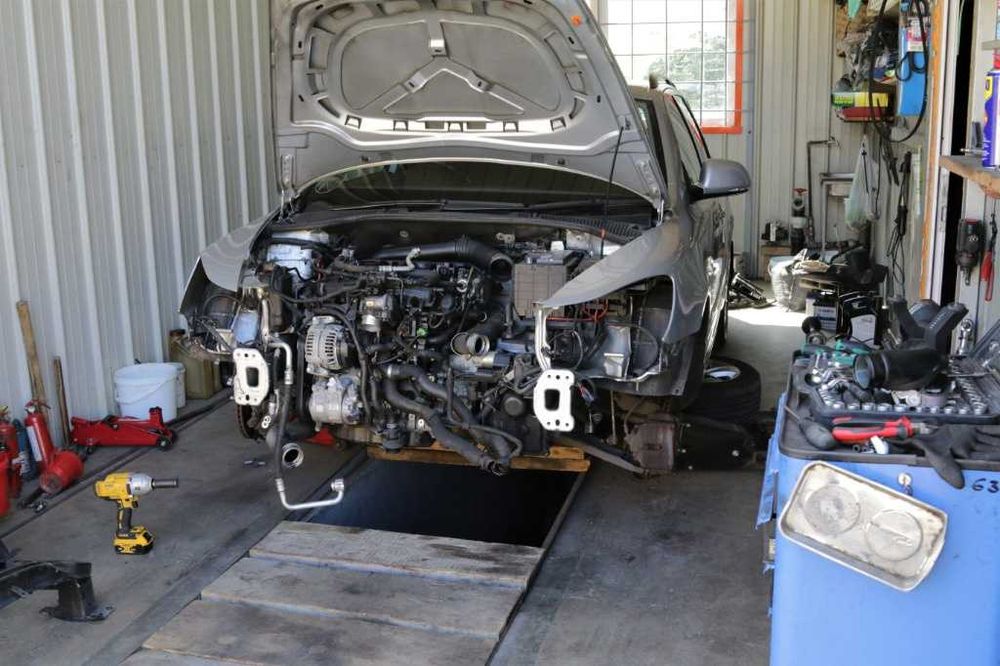 Vânzare Imobil + Firmă Dezmembrări Auto (pachet complet)