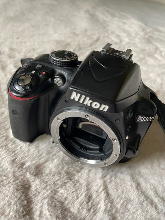 Nikon D3300 DSLR + Obiectiv Tamron 70-300